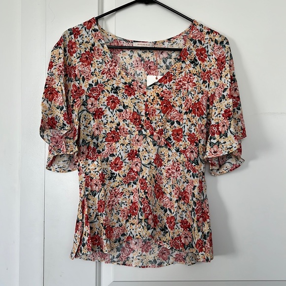 Skies Are Blue Floral Top - Picture 1 of 3